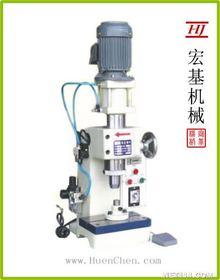 国产旋铆机操作视频,视频教程深度解读 第3张 国产旋铆机操作视频,视频教程深度解读 第3张